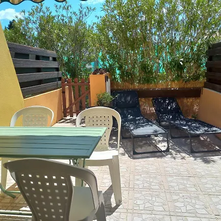 Climatise Avec Terrasse Parking Piscine Et Terrains De Tennis Apartment